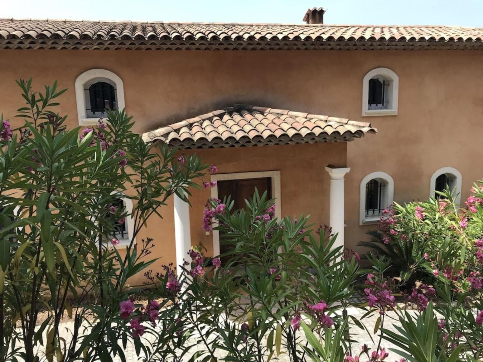 Claramande Villa *