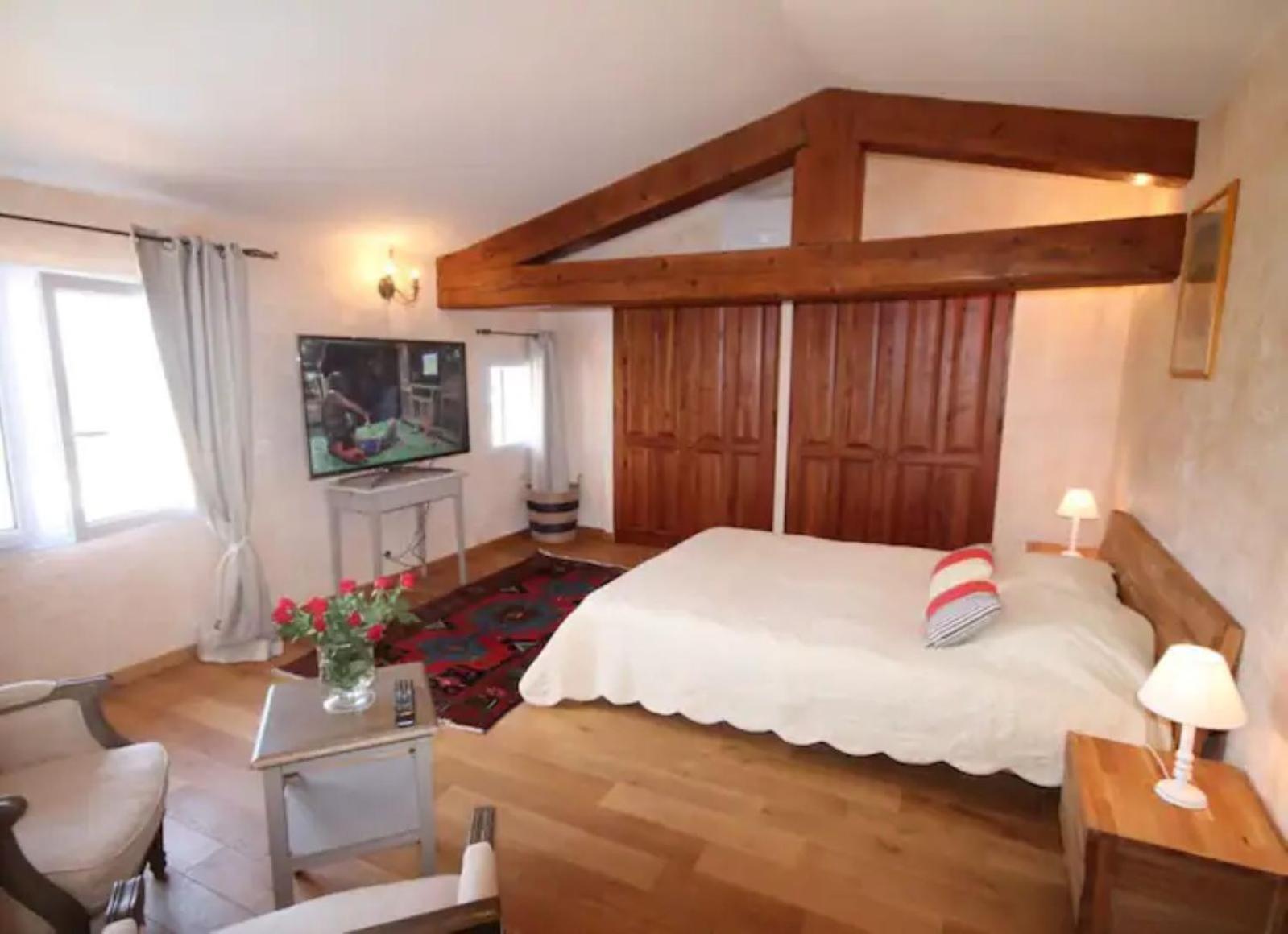 Claramande Villa