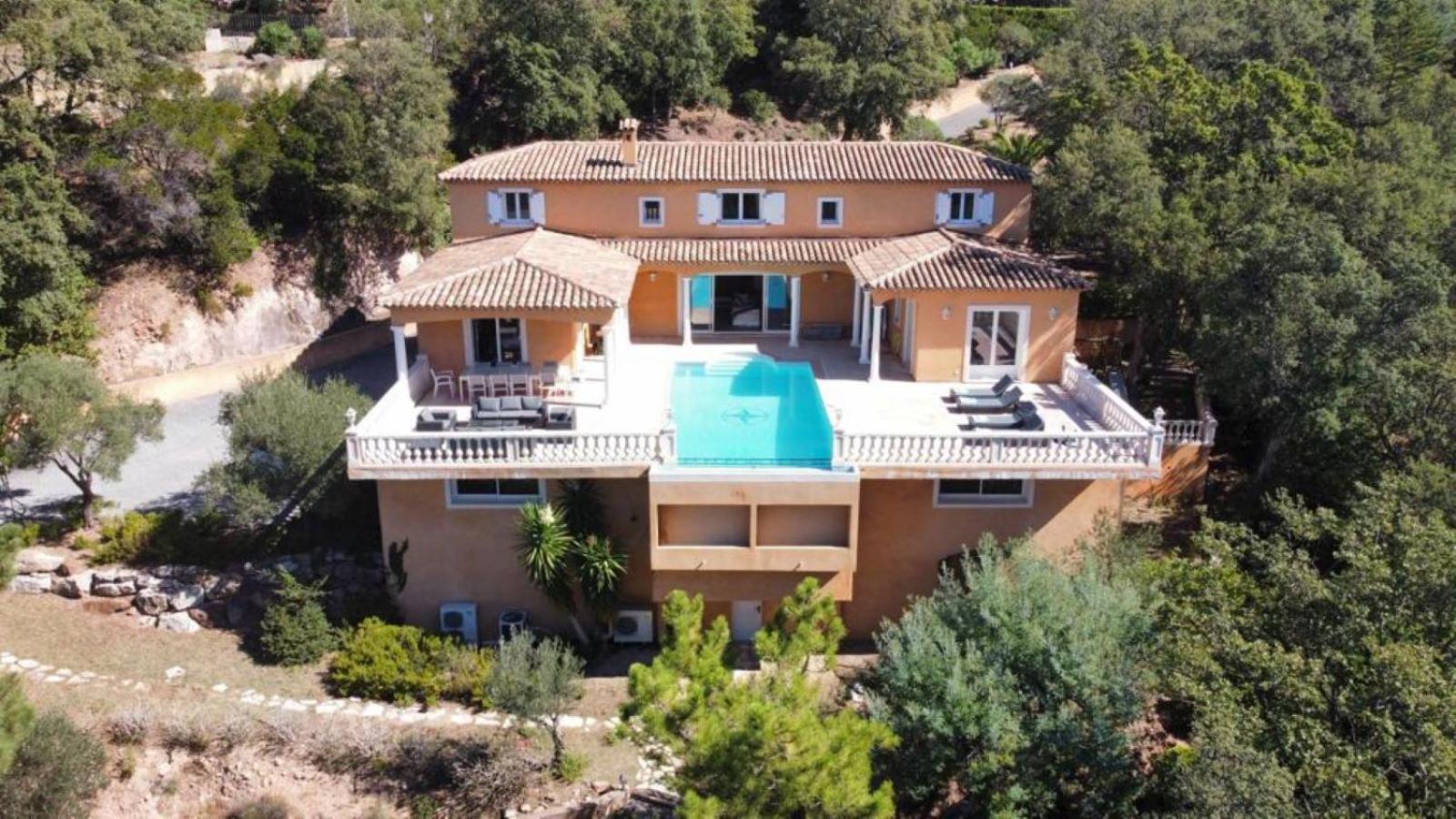 Claramande Fréjus